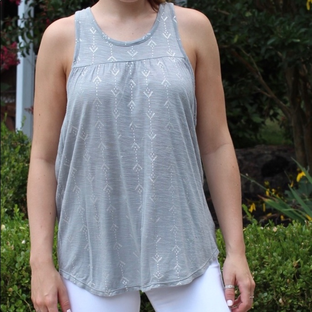 Summer top - Picture 4 of 4